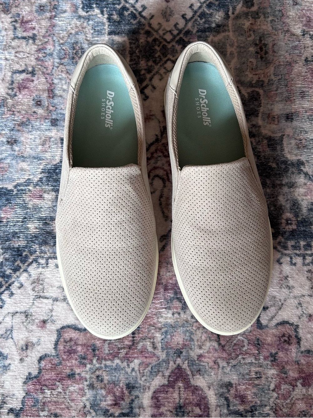 Dr. Scholl's Beige Perforated Slip-On Sneakers with Mint Insoles 7 1/2 Like New